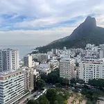 2 Quartos Com Piscina, Academia, Garagem E Arrumacao Diaria By Tata